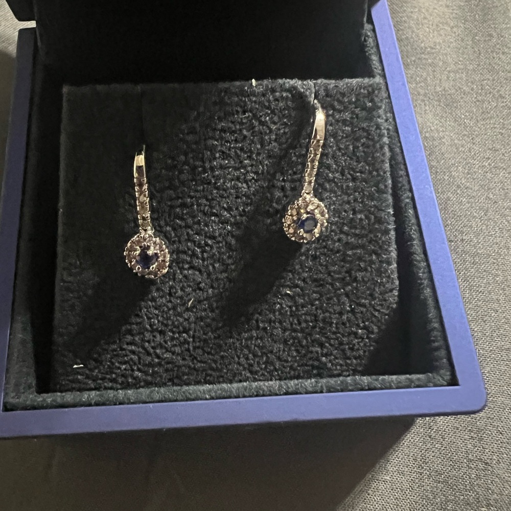 1/3 ct blue sapphire and Diamond drop earrings. 10k white gold